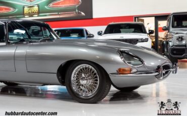Jaguar-E-Type-1966-Coupe-8