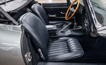 Jaguar-E-Type-1967-Convertible-6