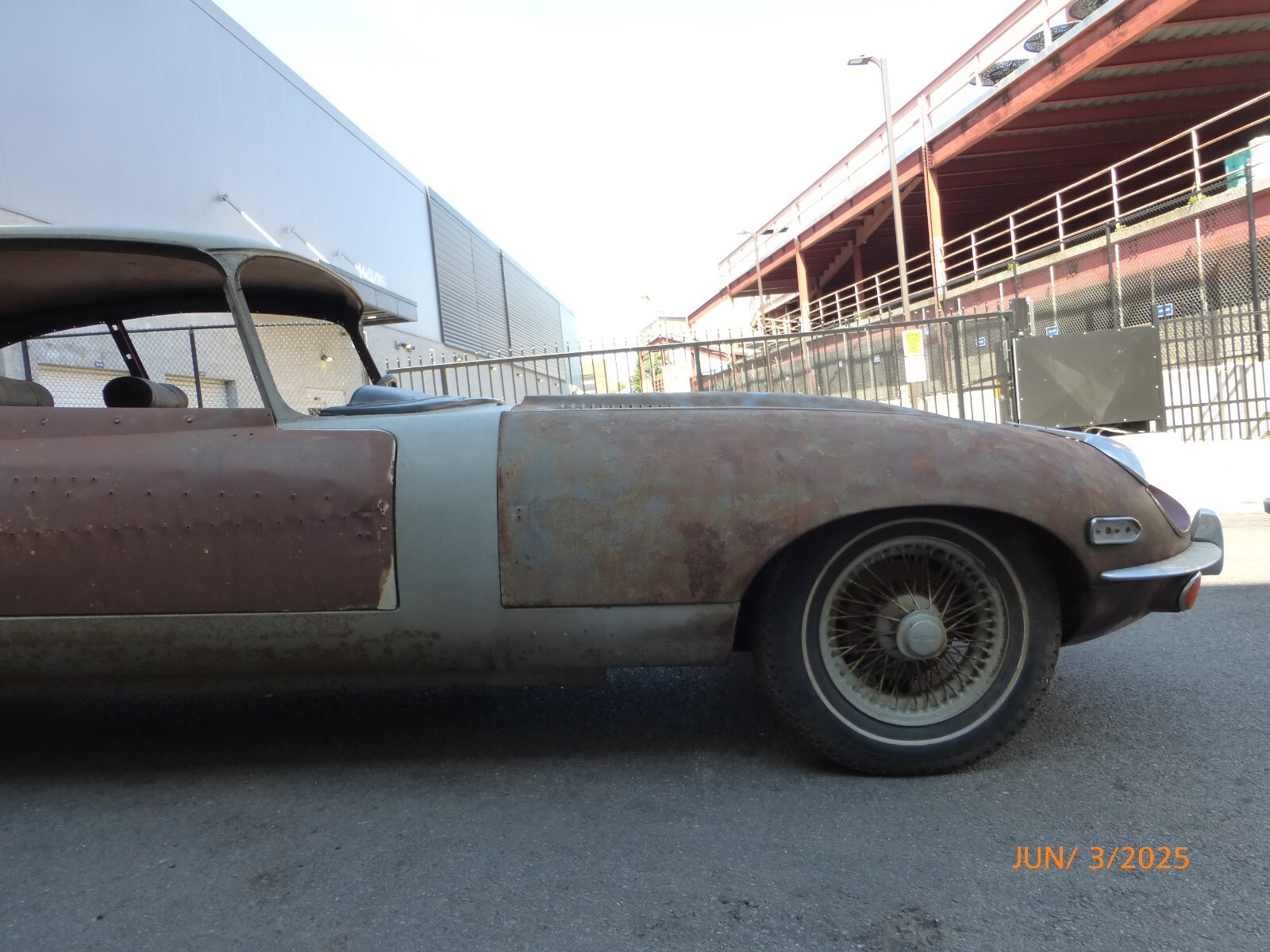 Jaguar-E-Type-1969-14