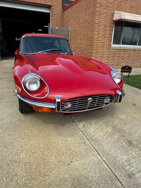Jaguar-E-Type-1971-1