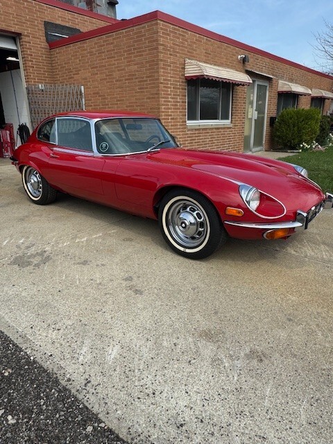 Jaguar-E-Type-1971-2