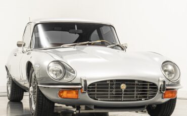 Jaguar-E-Type-1971-2D-Coupe-1