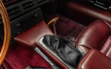 Jaguar-E-Type-1971-2D-Coupe-14