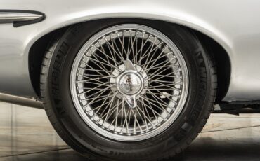 Jaguar-E-Type-1971-2D-Coupe-27