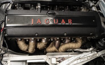 Jaguar-E-Type-1971-2D-Coupe-30