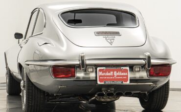 Jaguar-E-Type-1971-2D-Coupe-5