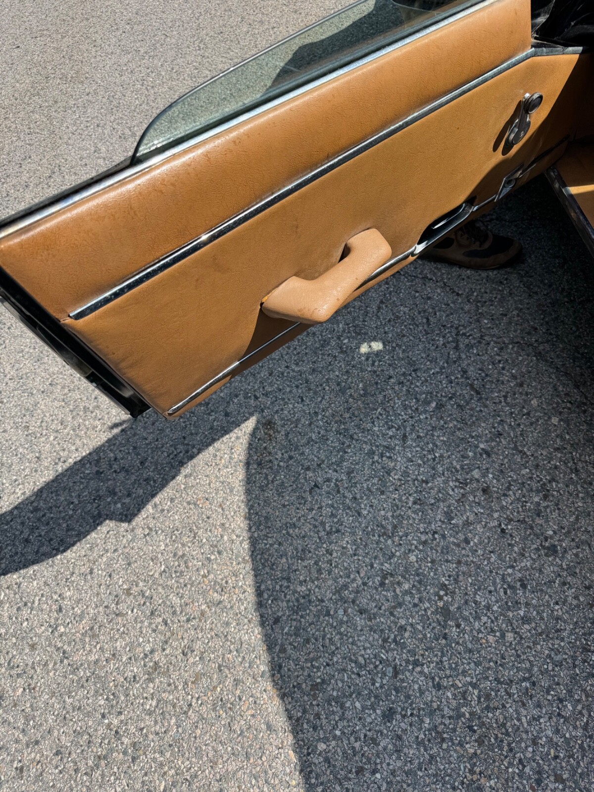 Jaguar-E-Type-1974-Convertible-10