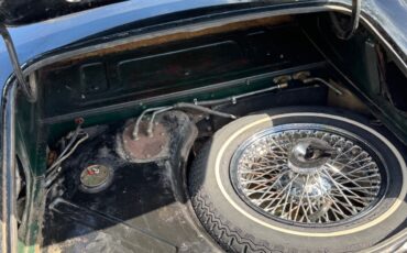 Jaguar-E-Type-1974-Convertible-16