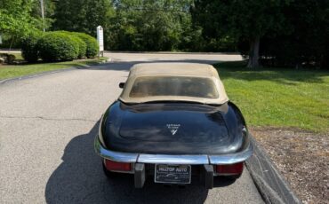 Jaguar-E-Type-1974-Convertible-4