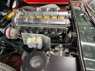 Jaguar-E-Type-4.2-1967-Convertible-20