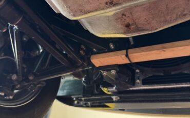 Jaguar-E-Type-4.2-1967-Convertible-26
