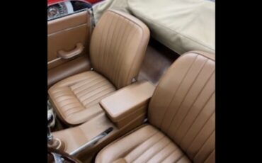 Jaguar-E-Type-4.2-1967-Convertible-31