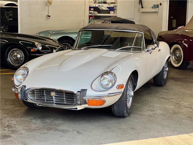 Jaguar-E-Type-Roadster-1973-18