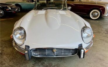 Jaguar-E-Type-Roadster-1973-2