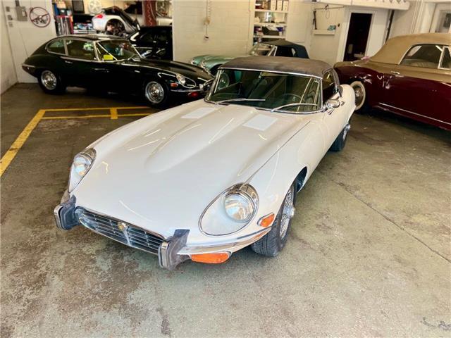Jaguar-E-Type-Roadster-1973-21