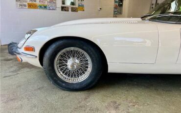 Jaguar-E-Type-Roadster-1973-5