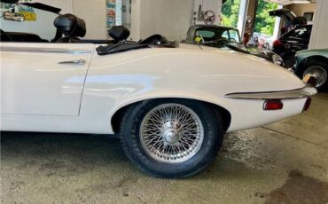 Jaguar-E-Type-Roadster-1973-6