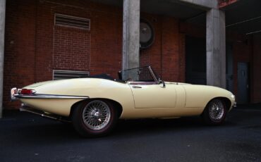 Jaguar-E-Type-Series-1-4.2-Roads-1967-10