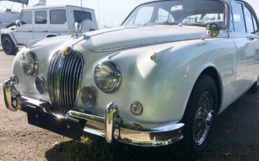 Jaguar-MK2-1963-Sedan-5