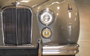 Jaguar-Mark-VII-1954-4-Door-Sedan-15