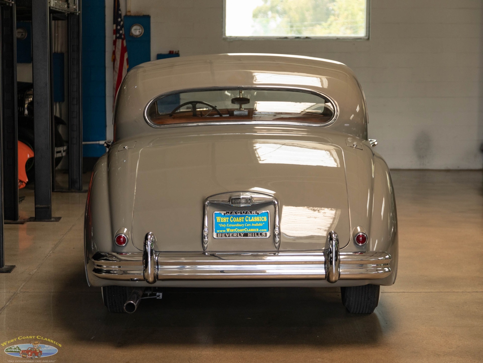 Jaguar-Mark-VII-1954-4-Door-Sedan-16