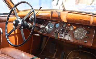 Jaguar-Mark-VII-1954-4-Door-Sedan-38