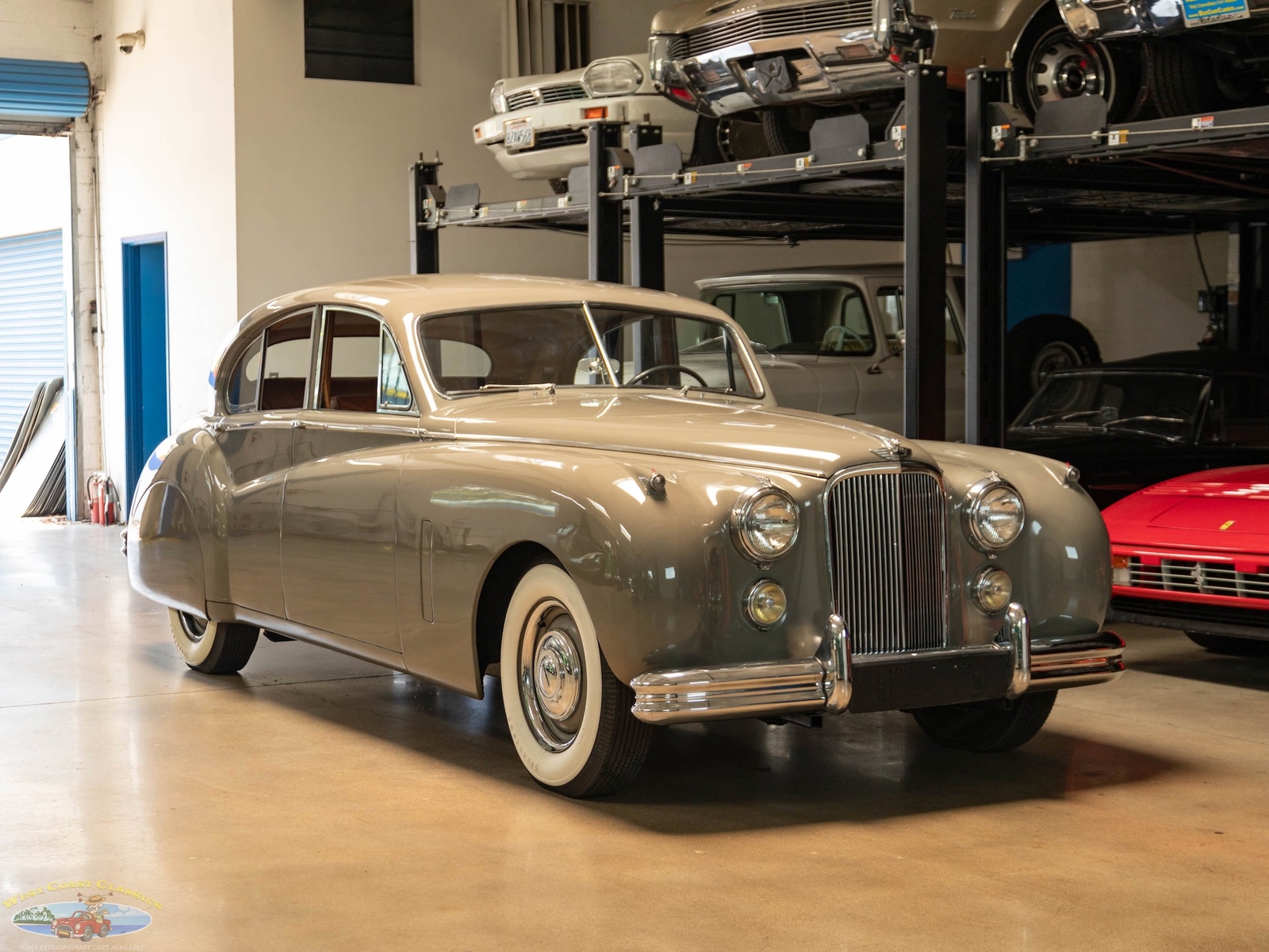 Jaguar-Mark-VII-1954-4-Door-Sedan-9