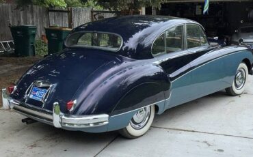 Jaguar-Saloon-1960-blue-1