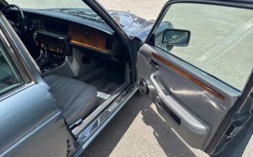 Jaguar-XJ-1986-Sedan-11