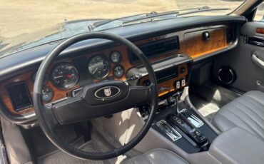 Jaguar-XJ-1986-Sedan-6