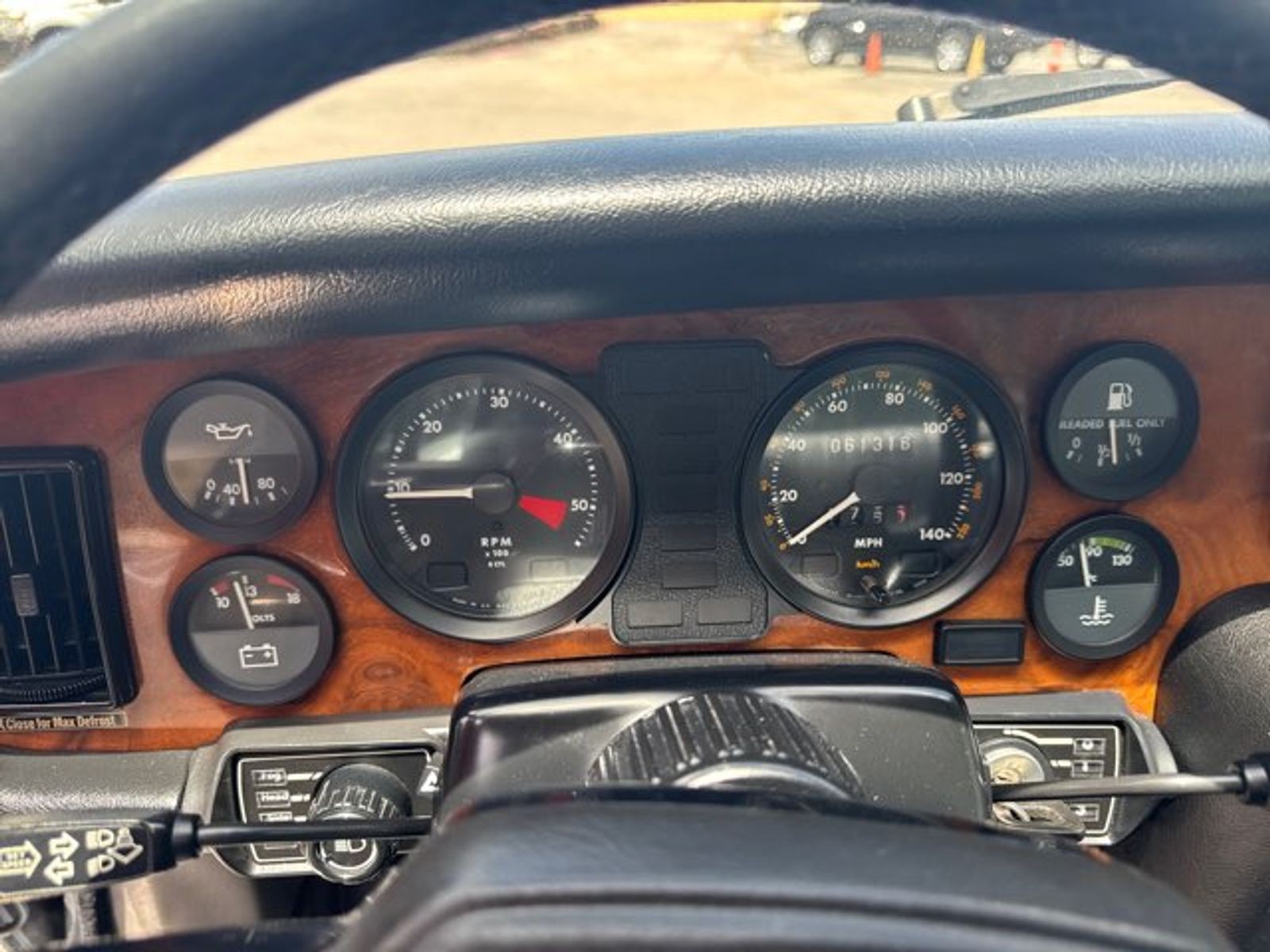 Jaguar-XJ-1986-Sedan-7