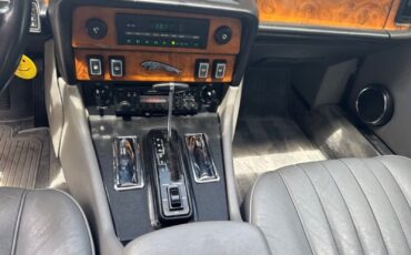 Jaguar-XJ-1986-Sedan-8