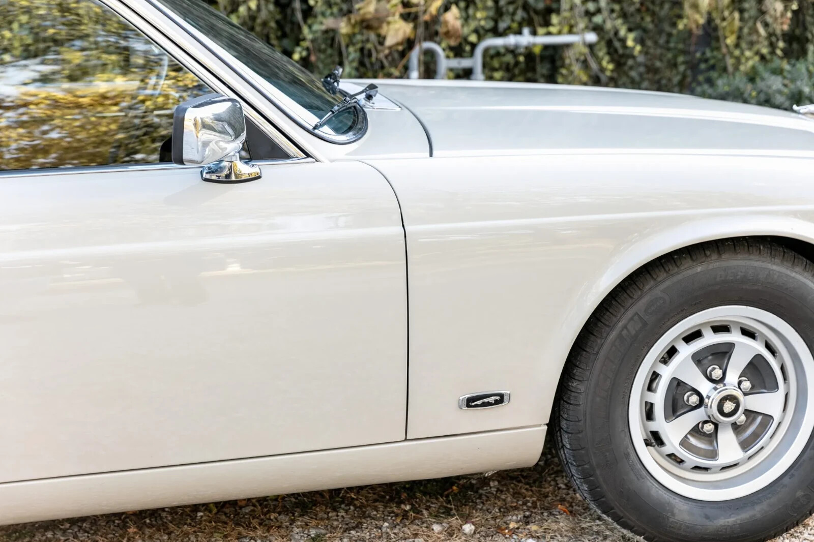 Jaguar-XJ6-1986-Sedan-26