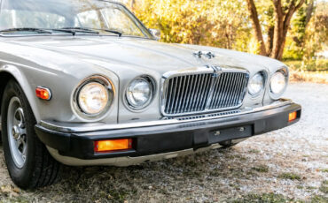 Jaguar-XJ6-1986-Sedan-27