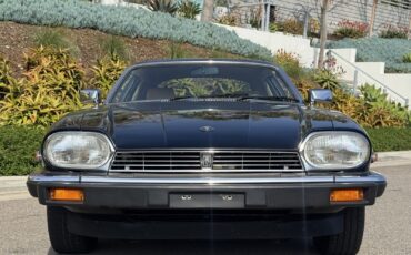 Jaguar-XJS-1982-Coupe-1