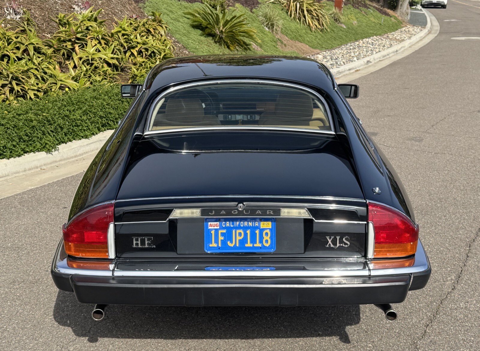 Jaguar-XJS-1982-Coupe-6