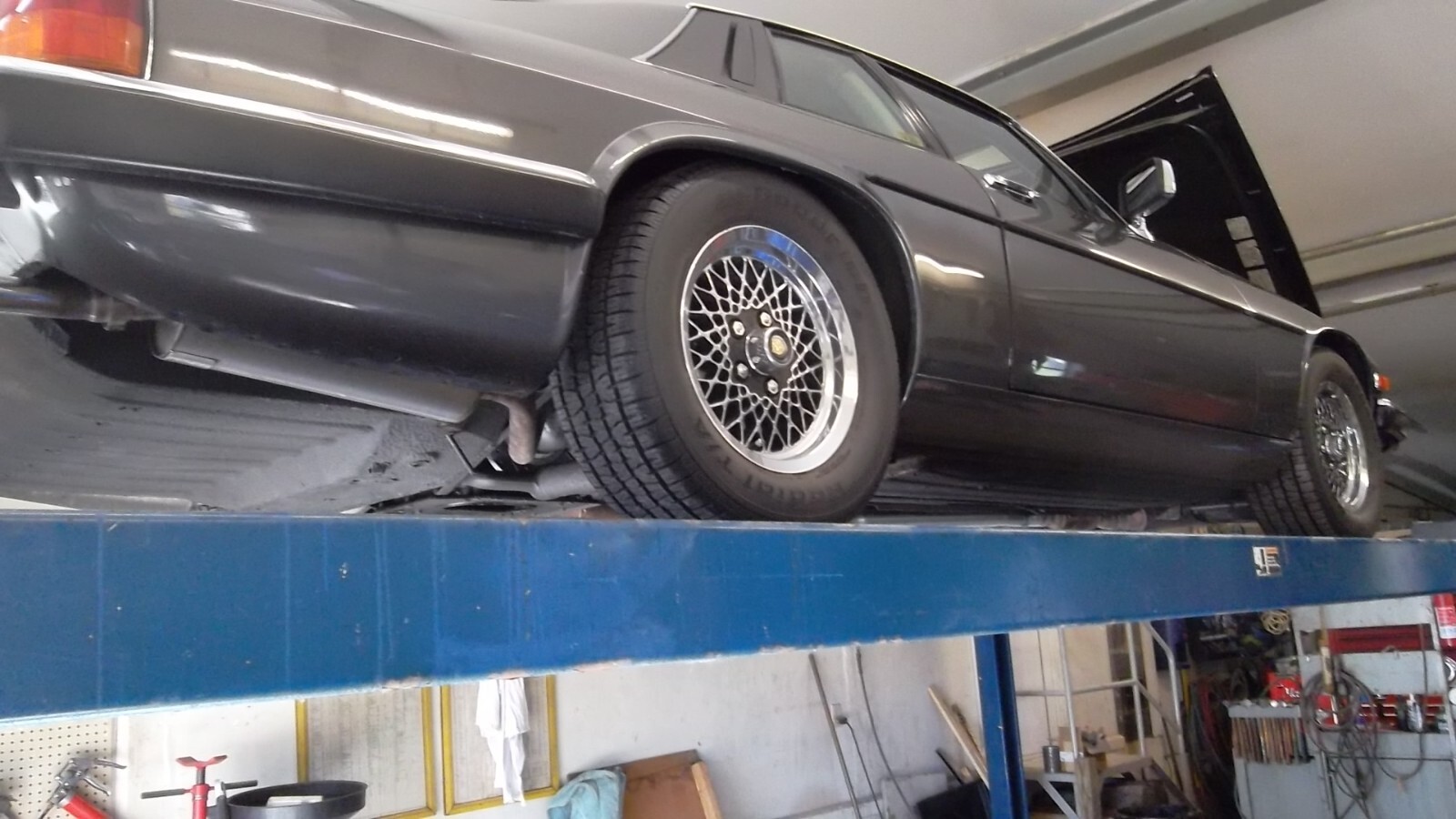 Jaguar-XJS-1989-30