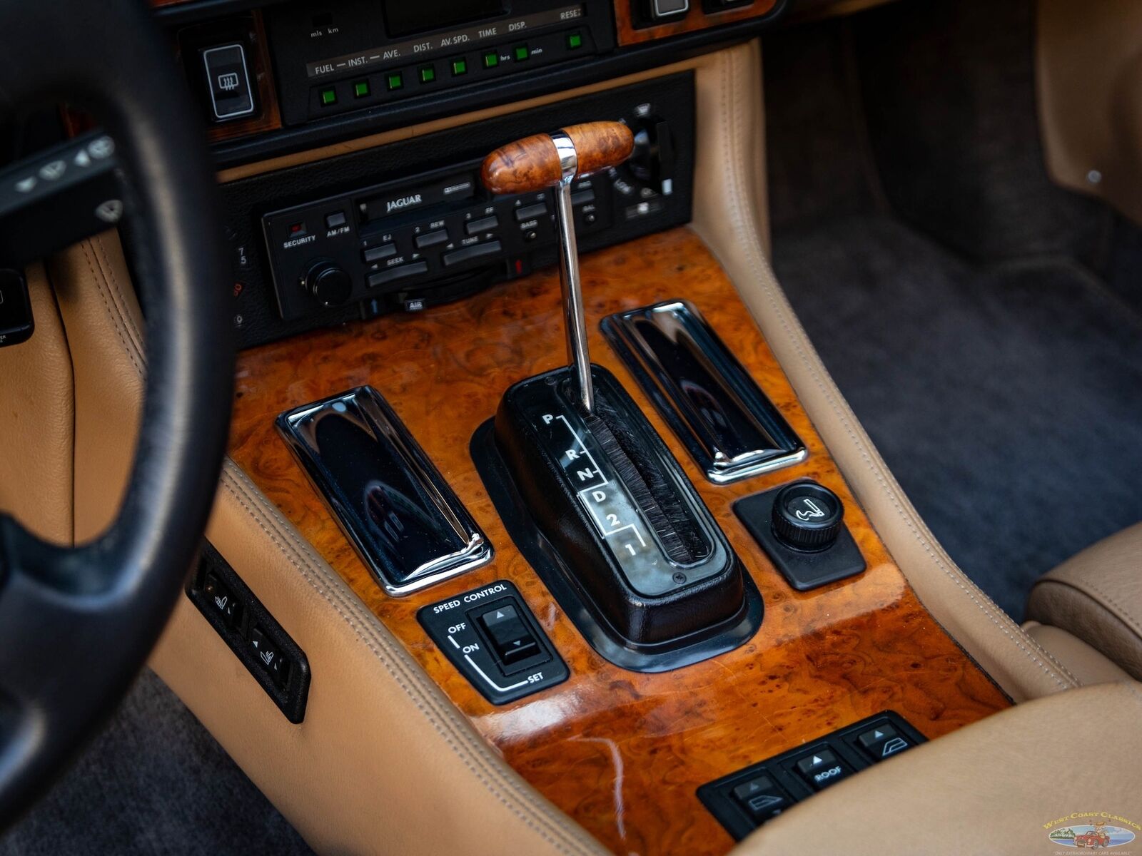 Jaguar-XJS-1990-Convertible-26