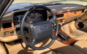 Jaguar-XJS-1992-Convertible-22