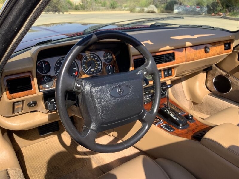 Jaguar-XJS-1992-Convertible-22