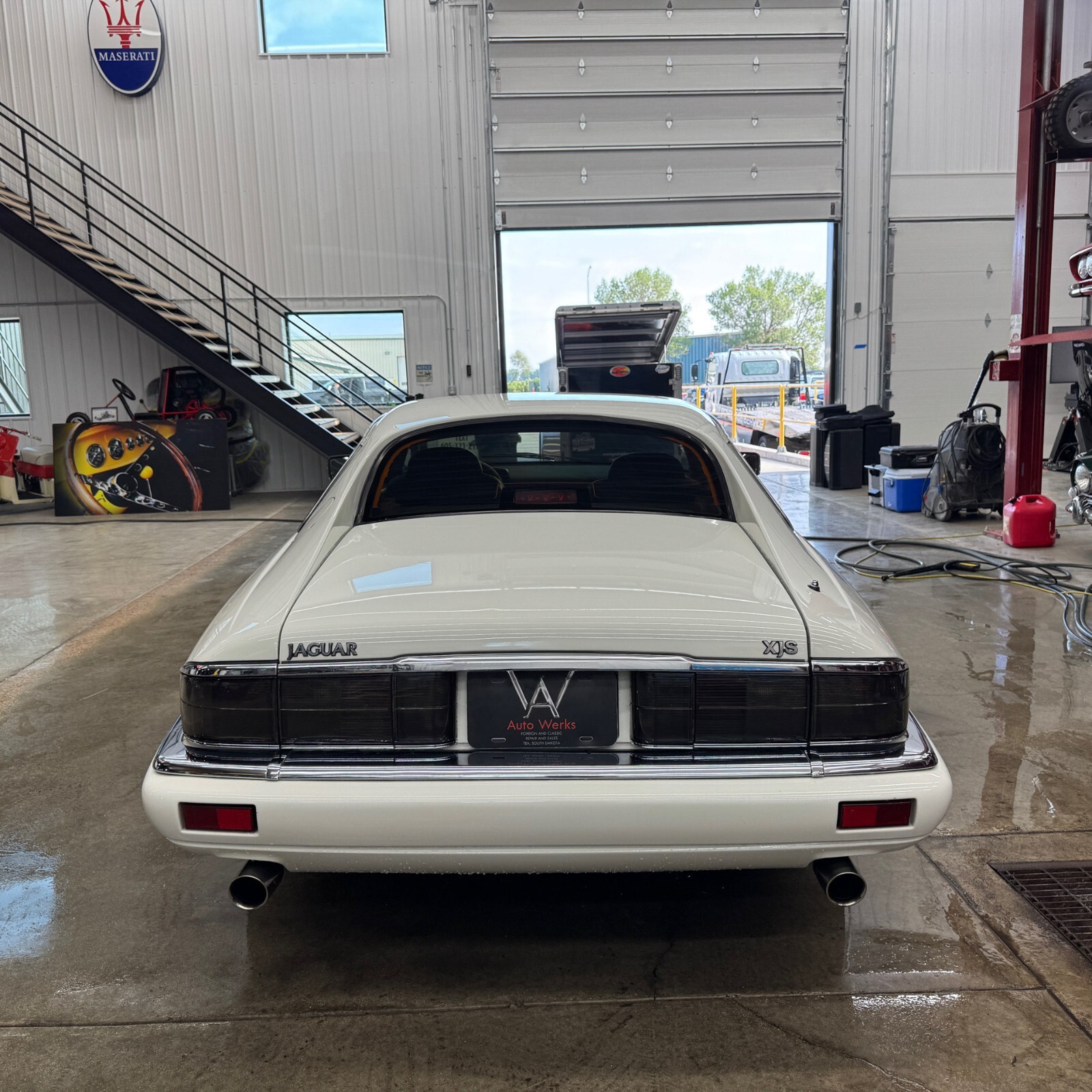 Jaguar-XJS-1995-Coupe-11
