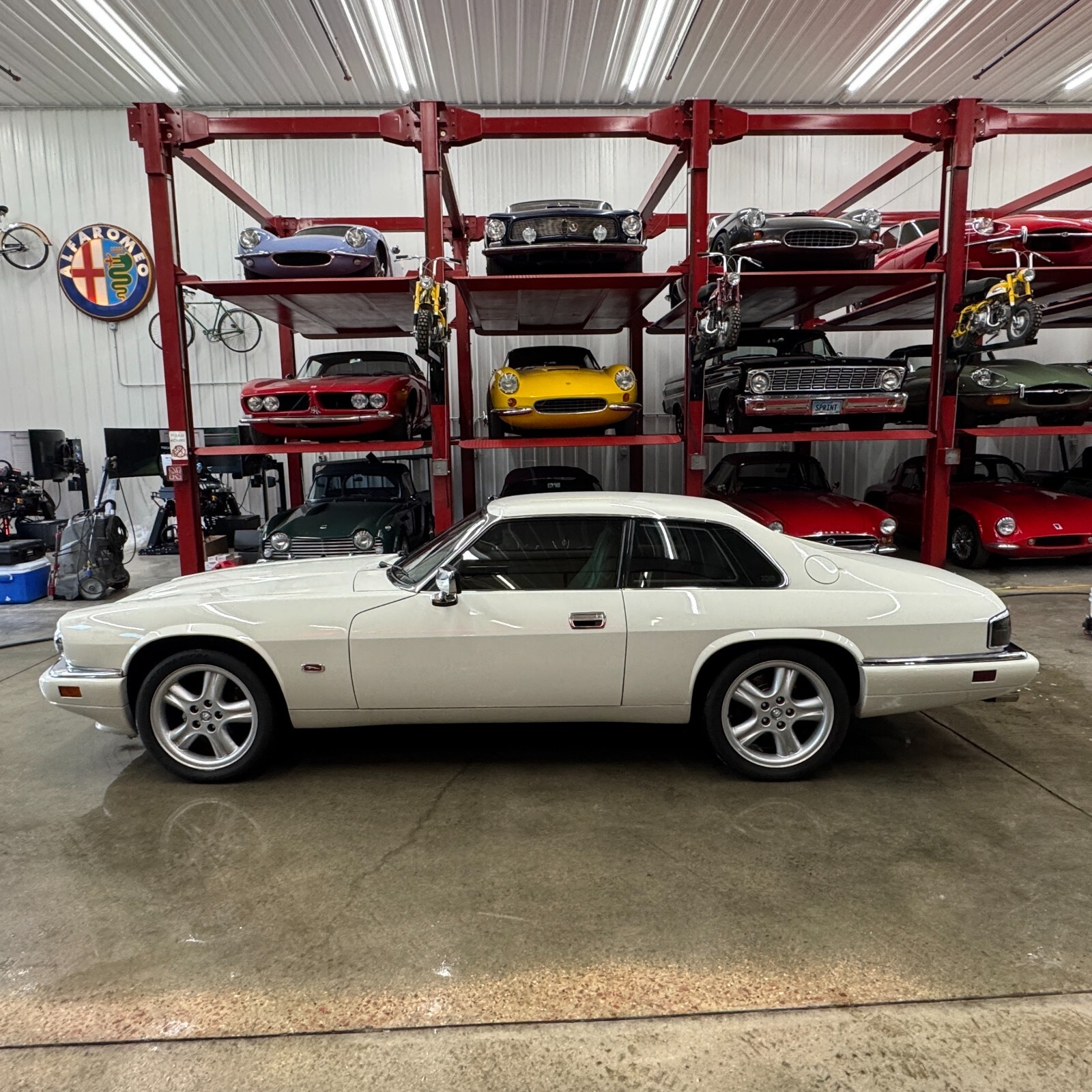 Jaguar-XJS-1995-Coupe-2
