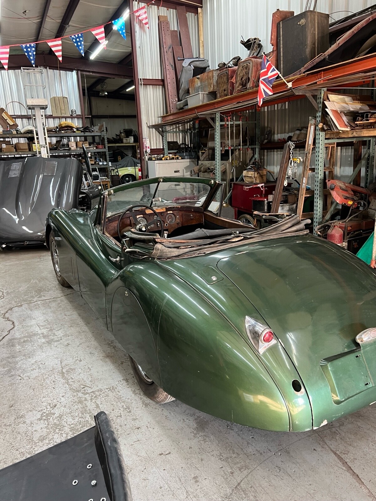 Jaguar-XK-1953-Convertible-14