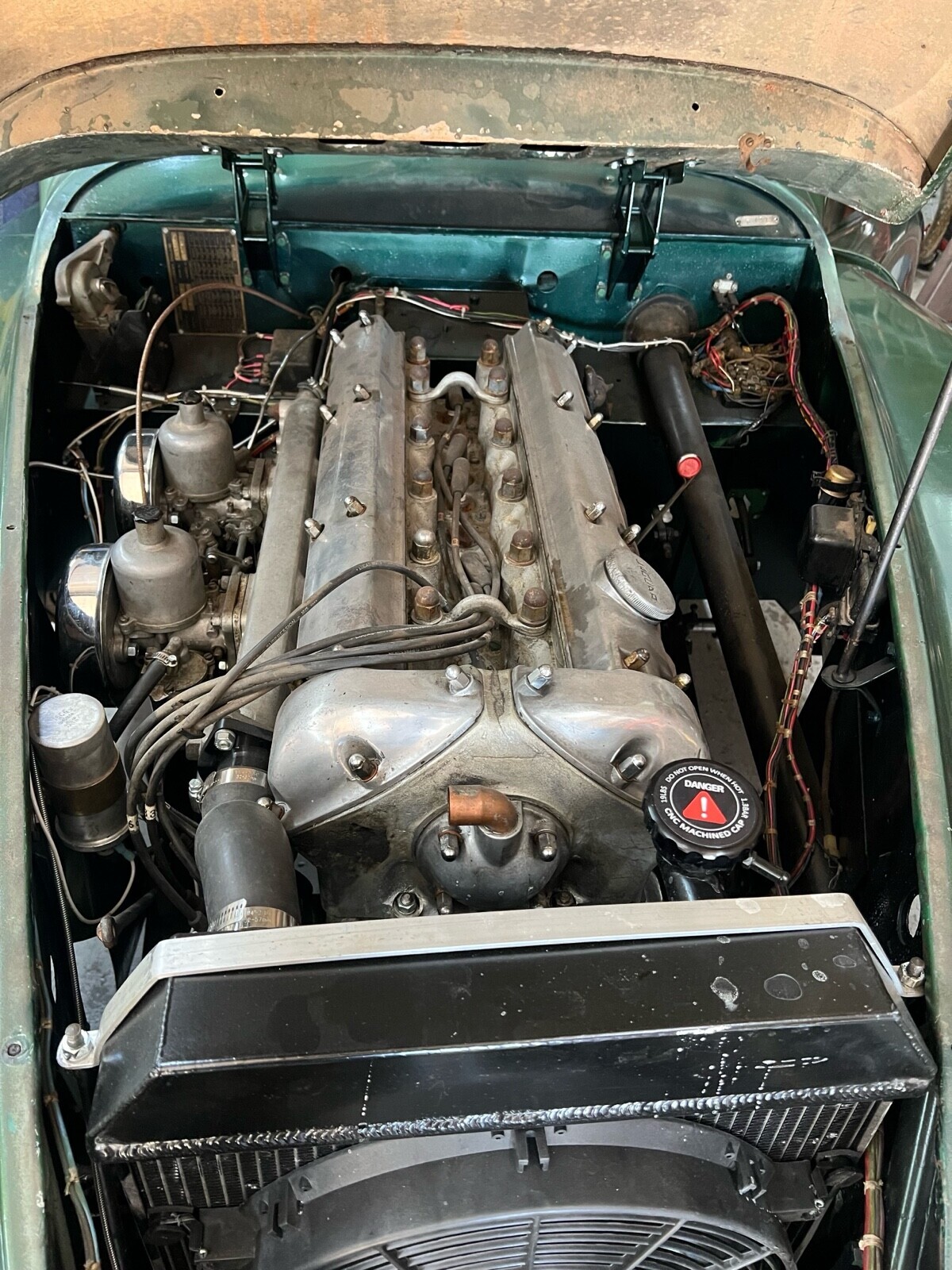 Jaguar-XK-1953-Convertible-20