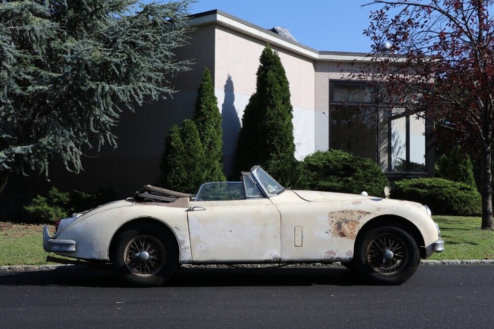 Jaguar-XK-1960-Drophead-Coupe-1