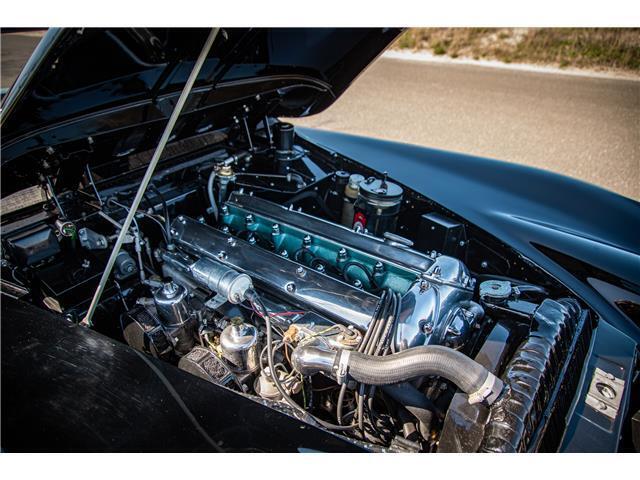 Jaguar-XK-1961-21