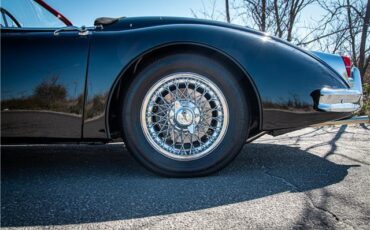 Jaguar-XK-1961-31