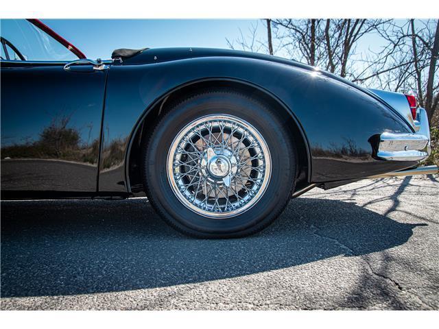 Jaguar-XK-1961-31