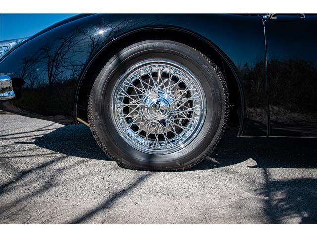 Jaguar-XK-1961-32