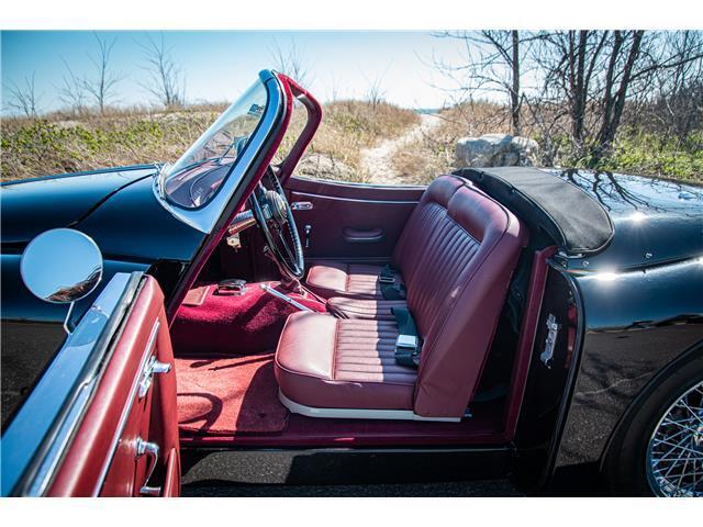 Jaguar-XK-1961-37